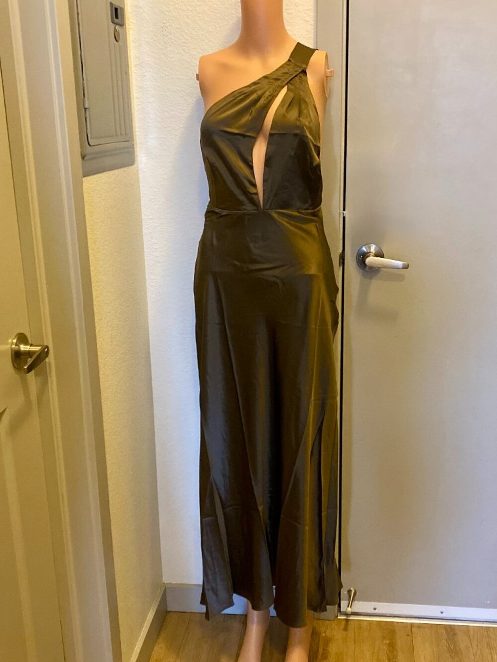 NWT Reformation Dasha Silk Dress in Morel Size 2